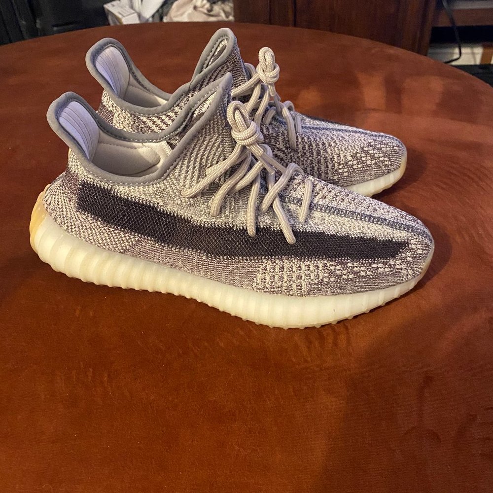 adidas Yeezy Boost 350 V2 Zyon (Neutral Tones) in Size 8.5 Men’s / 9.5 Women’s